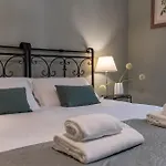 Locami Rooms Castaldi 3*