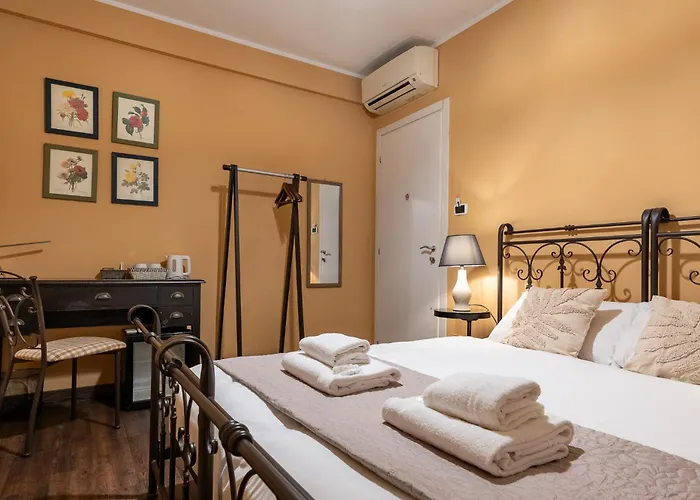 Locami Rooms Castaldi 3*